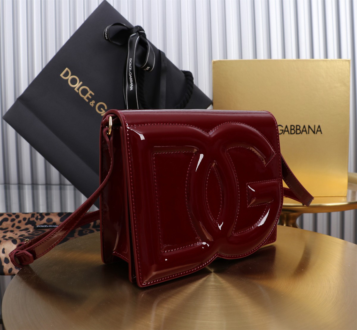 ドルチェ・アンド・ガッバーナ「D&G」ロゴバッグ ジオメトリック ショルダーバッグ
