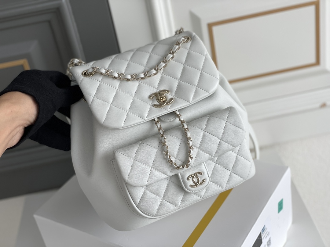 シャネル「Chanel」DUMA チェーンショルダーバッグ スモール レザー