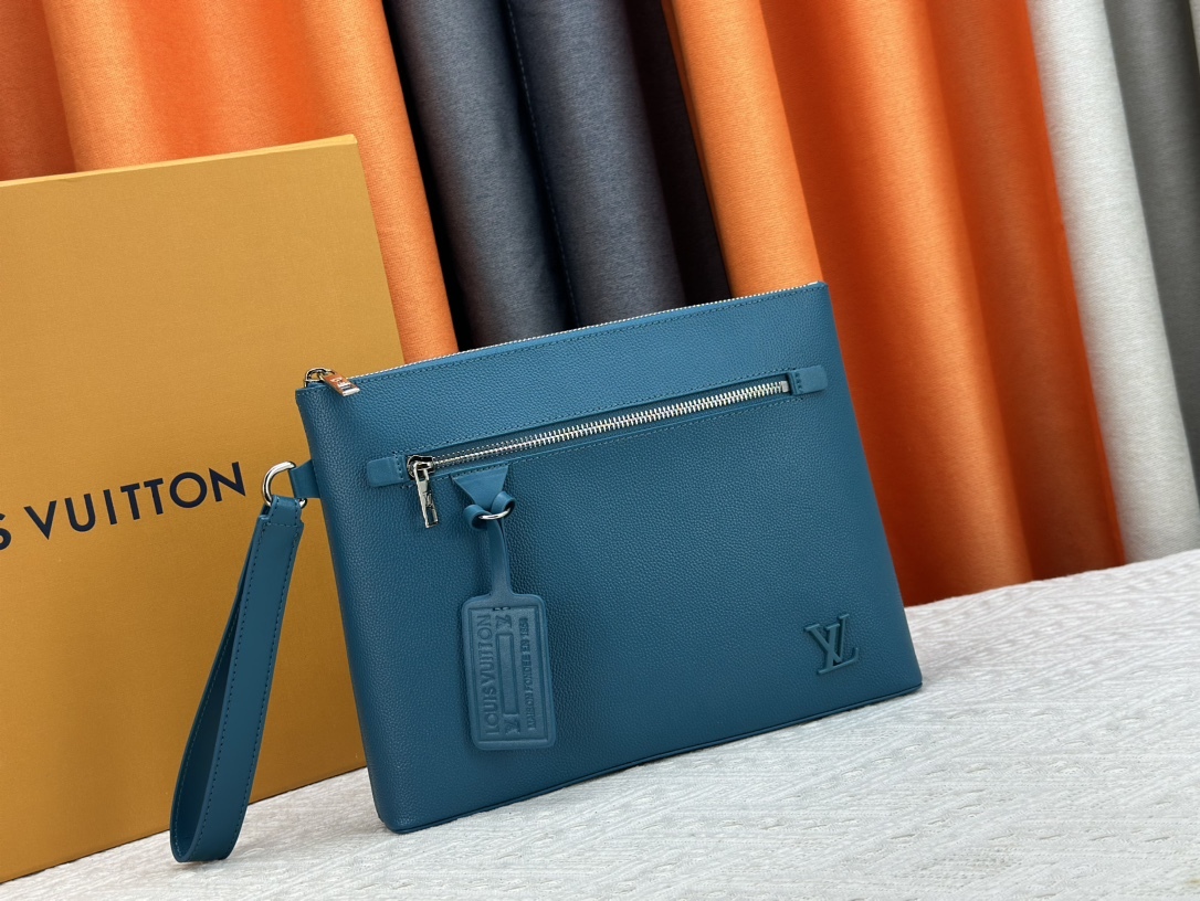 ルイ・ヴィトン「Louis Vuitton」エアログラム TAKEOFF ハンドポーチ