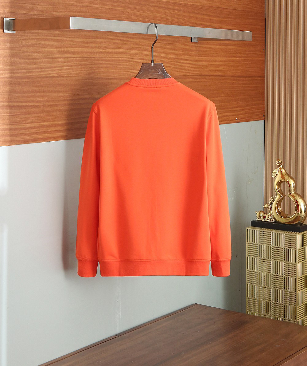 エルメス「Hermès」新作クラシックラウンドネックプルオーバーフーディ