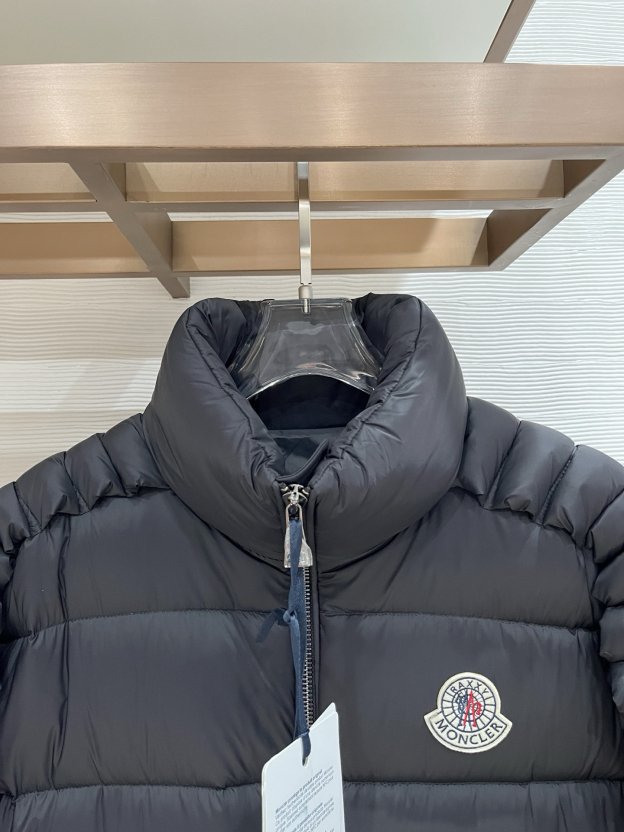 モンクレール「Moncler」 2025 サマージャケット