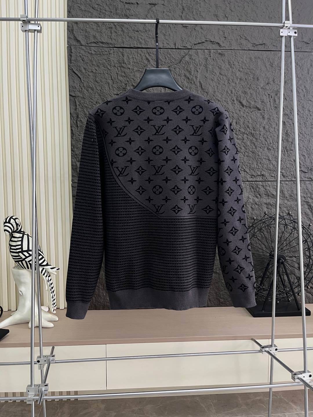 ルイ・ヴィトン「Louis Vuitton」アート刺繍ラウンドネックニットセーター