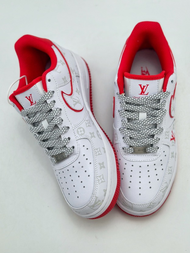 「コラボモデル」Louis Vuitton x Nike Air Force 1 Low スニーカー