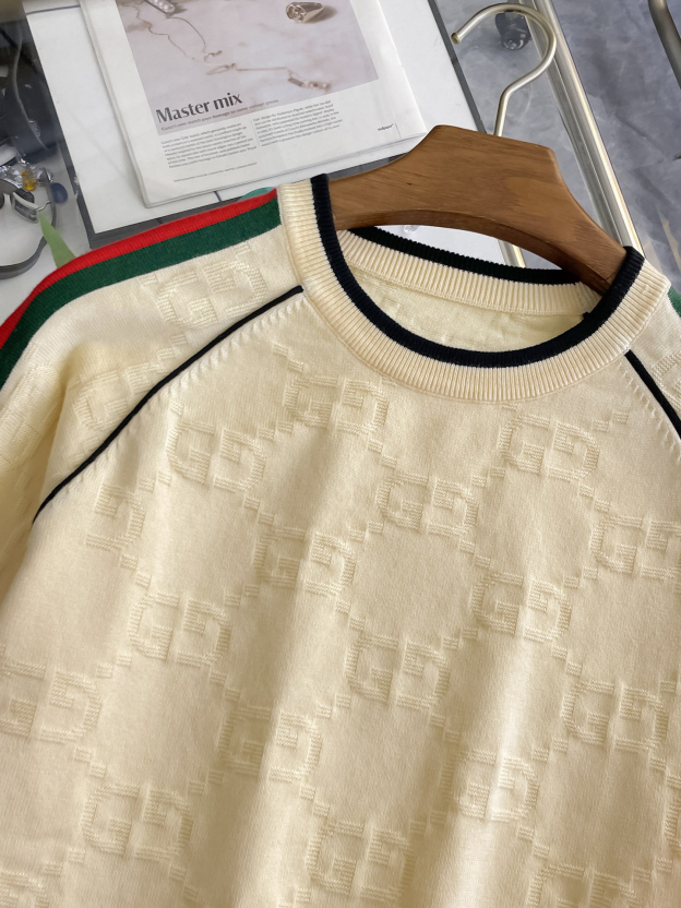 グッチ「Gucci」秋冬用ウール混紡クルーネックニットセーター