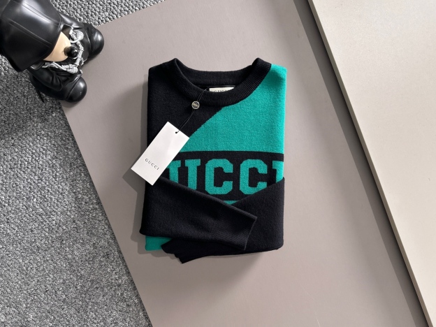 グッチ「Gucci」秋冬ウール混紡丸首プルオーバーニットセーター