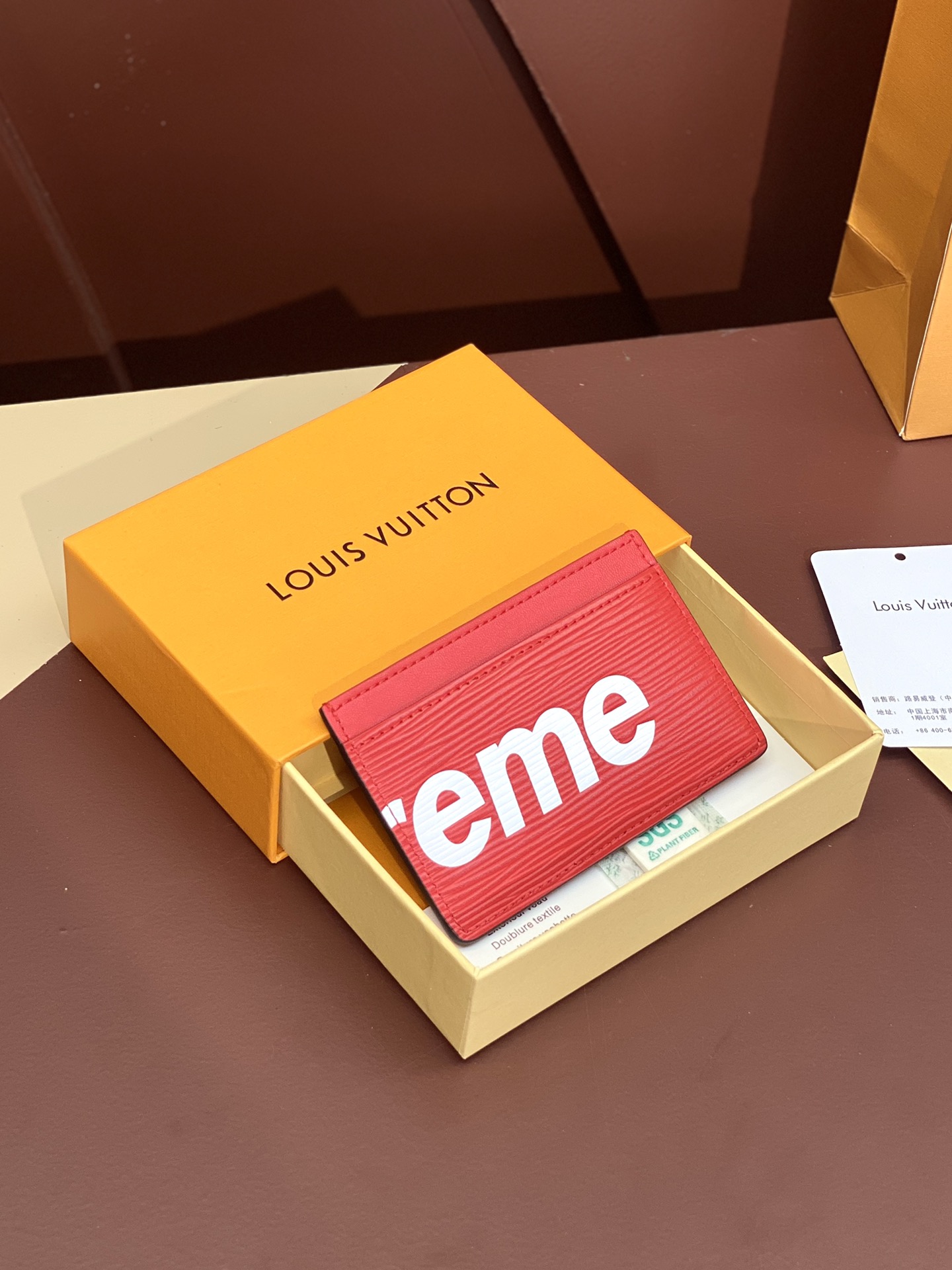 ルイ・ヴィトン「Louis Vuitton」LV x Supreme コラボ レザーカードケース