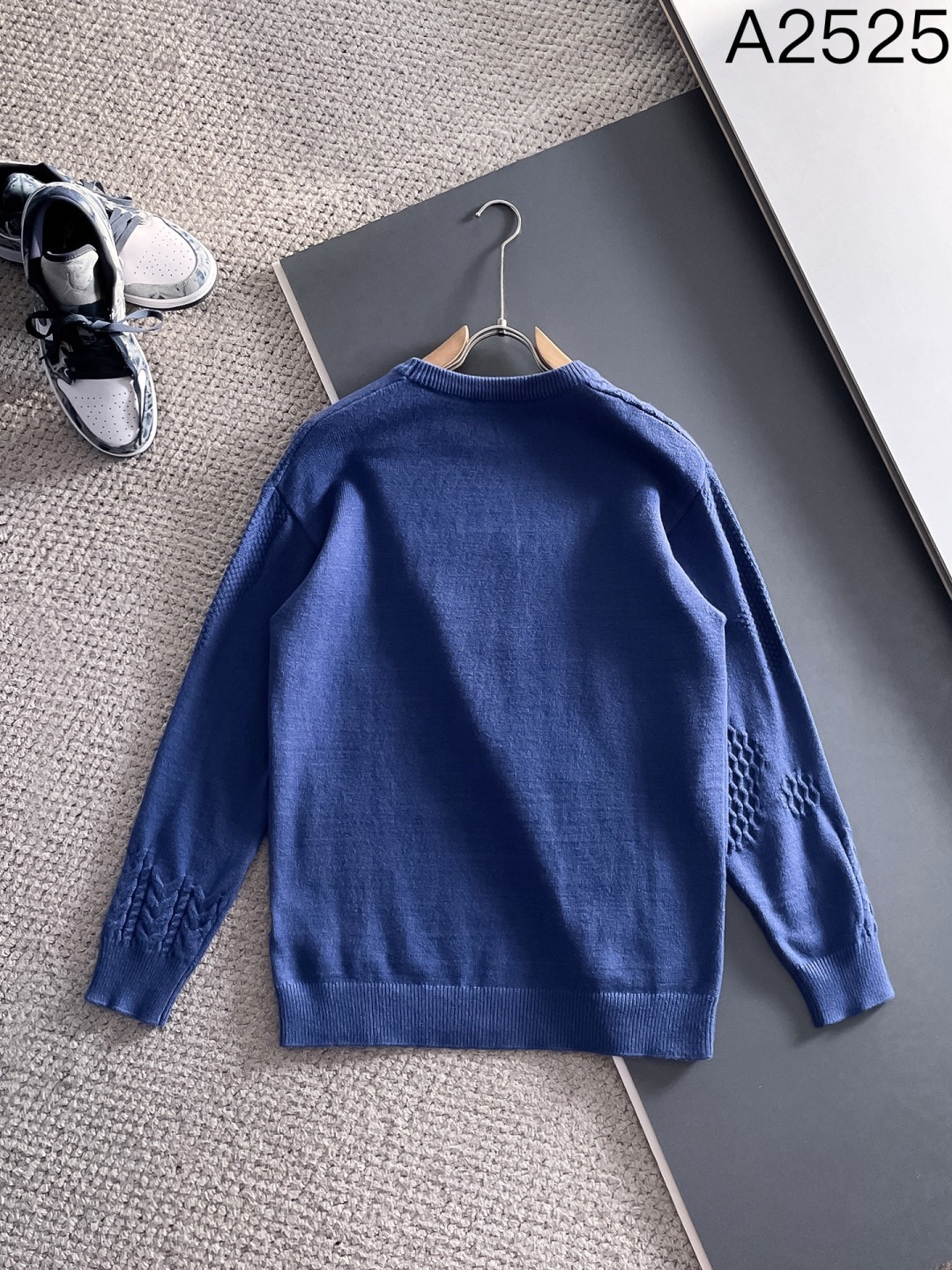 ディオール「Dior」秋冬ウールの丸ネックニットセーター