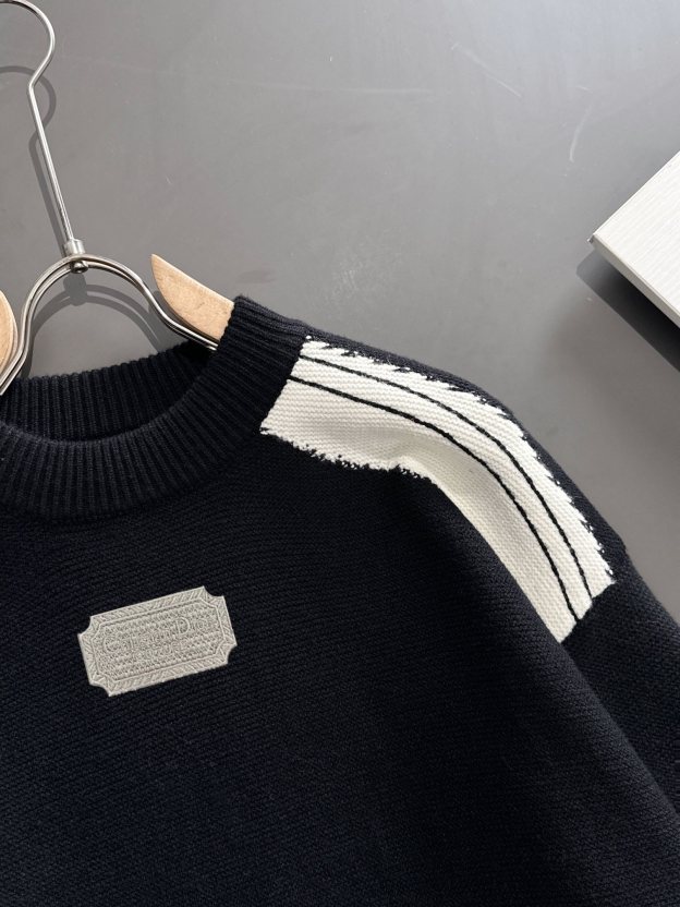 ディオール「Dior」秋冬新作ニットクルーネックセーター