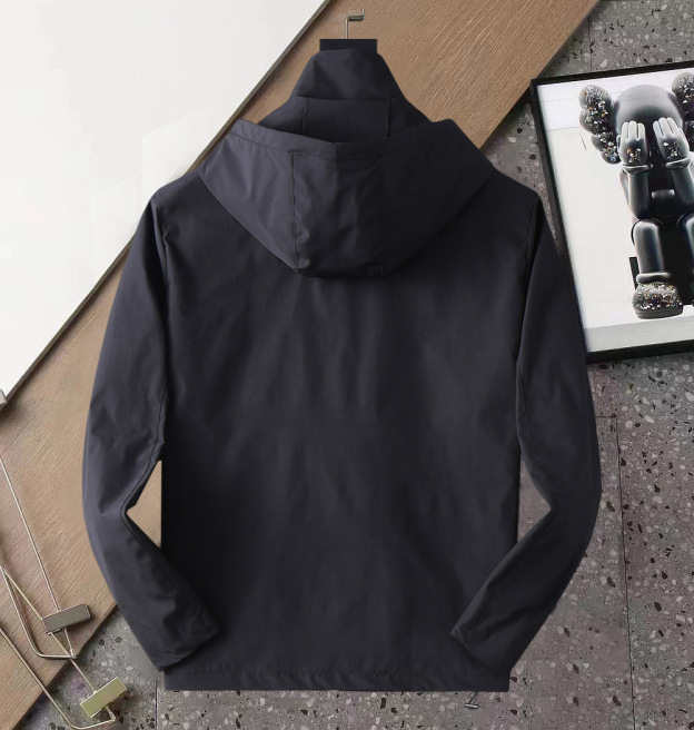 グッチ「Gucci x The North Face」コラボジャケット