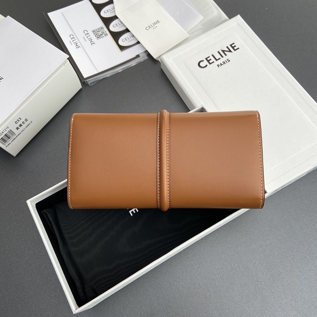 セリーヌ「Celine」TRIOMPHE16 光沢牛革財布