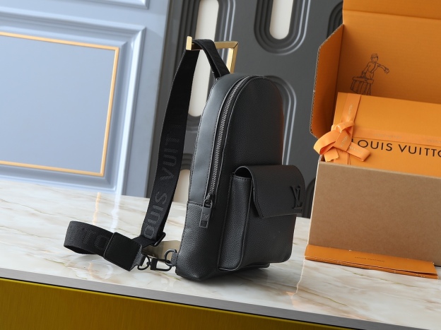ルイ・ヴィトン「Louis Vuitton」パイロット チェストバッグ
