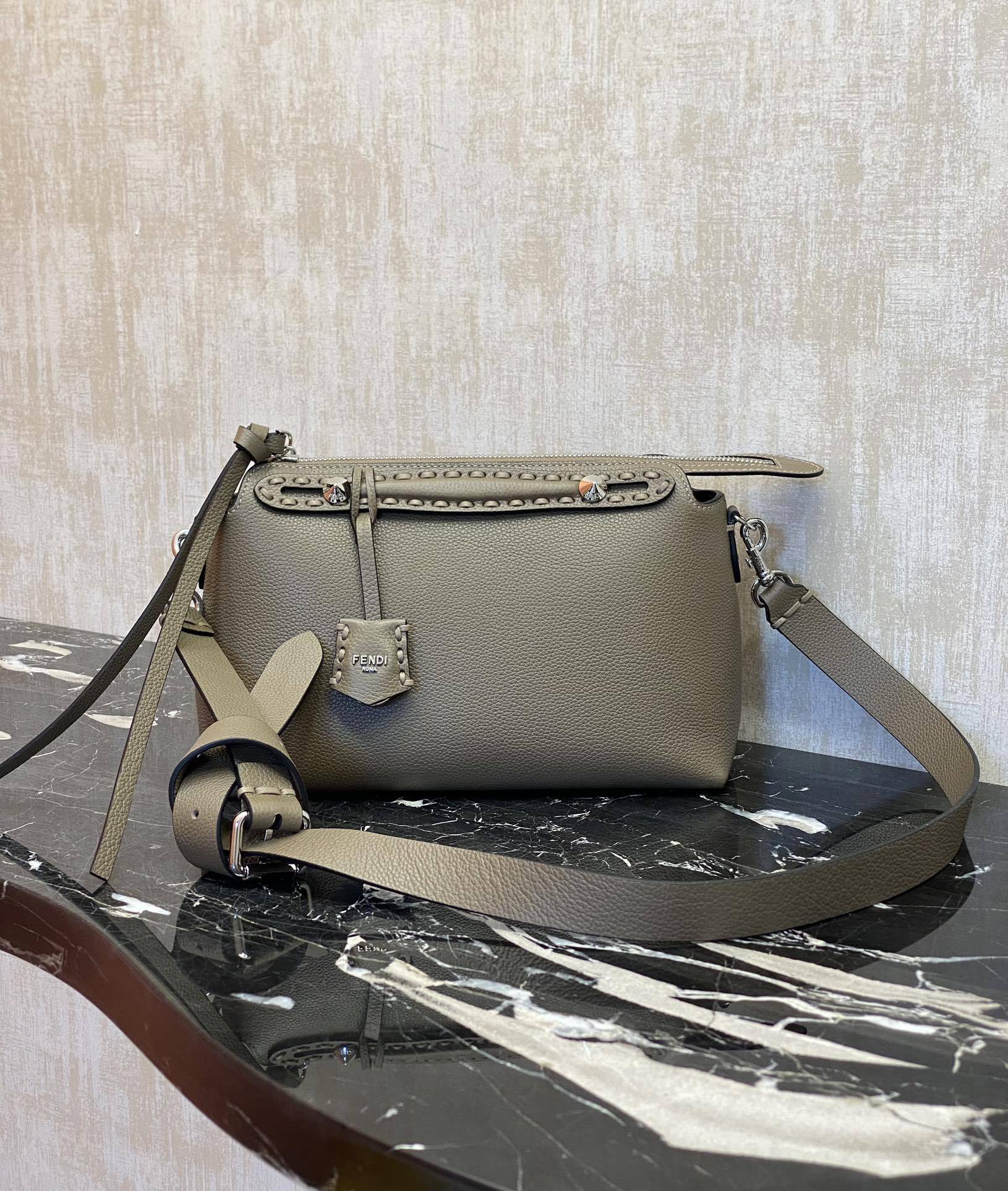 フェンディ「Fendi」ボストン ハンドバッグ