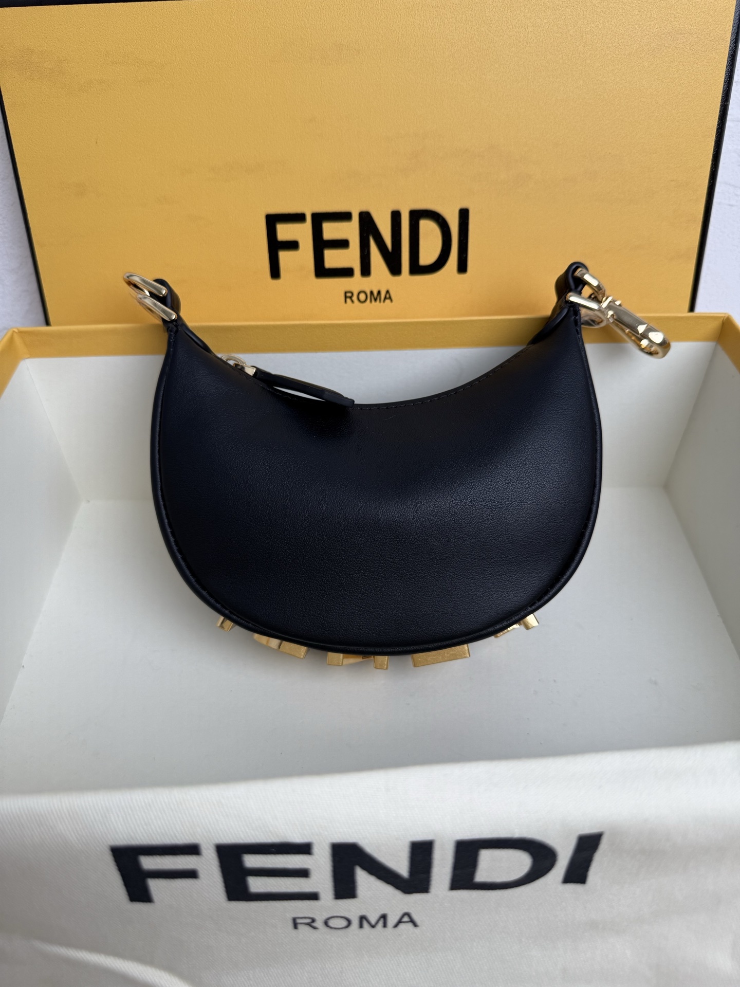 フェンディ「Fendi」ミニフェンディグラフィー ハンドバッグ