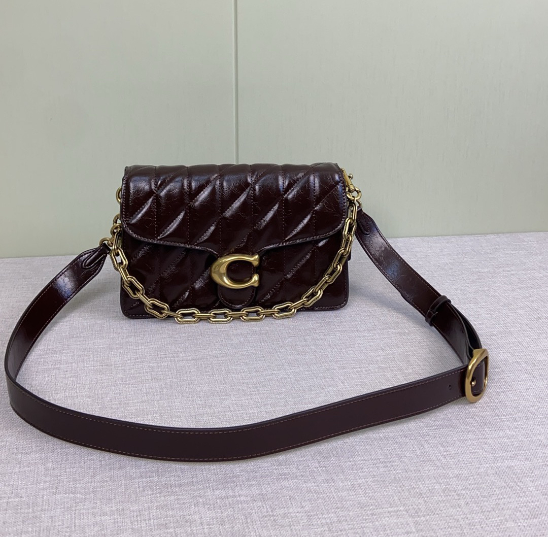 コーチ「Coach」TABBY チェーンショルダーバッグ