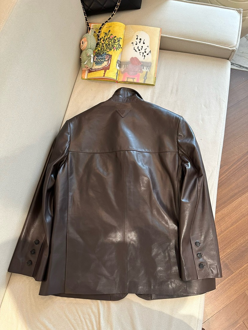 プラダ「Prada」レザー ブレザー