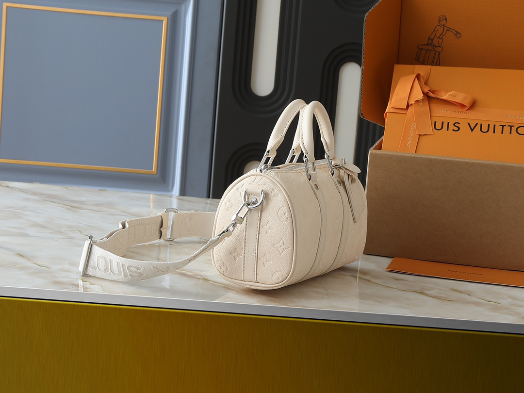 ルイ・ヴィトン キーポル･バンドリエール 25
