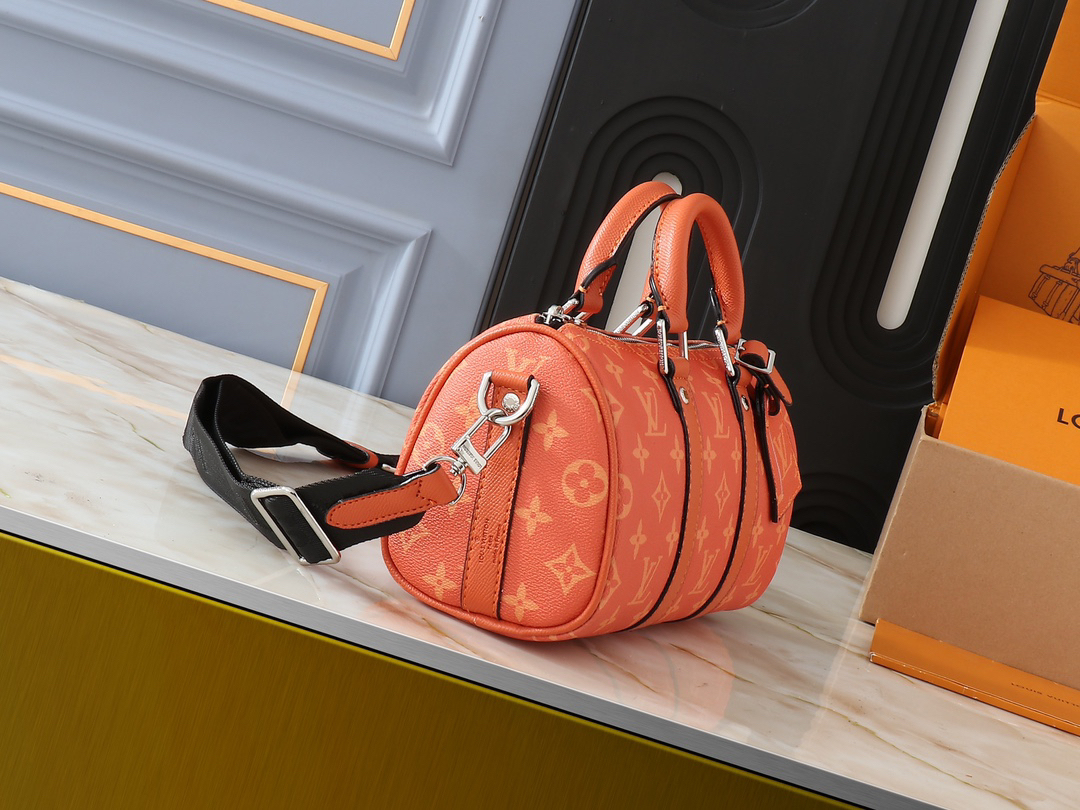 ルイ・ヴィトン キーポル･バンドリエール 25