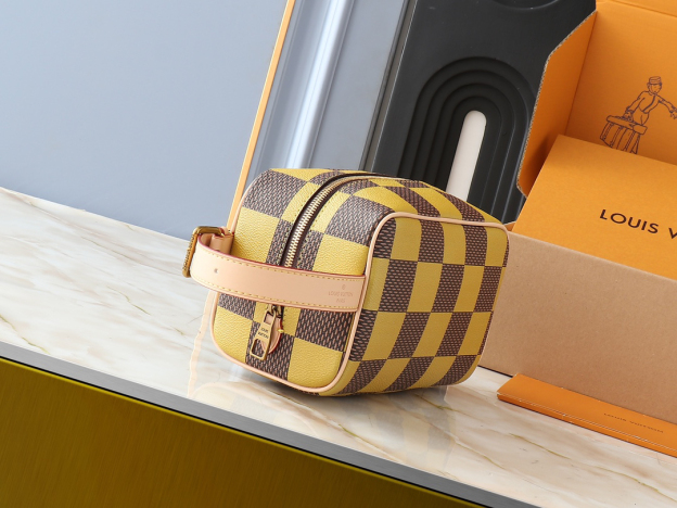 ルイ・ヴィトン ロッカー ドップ･キット