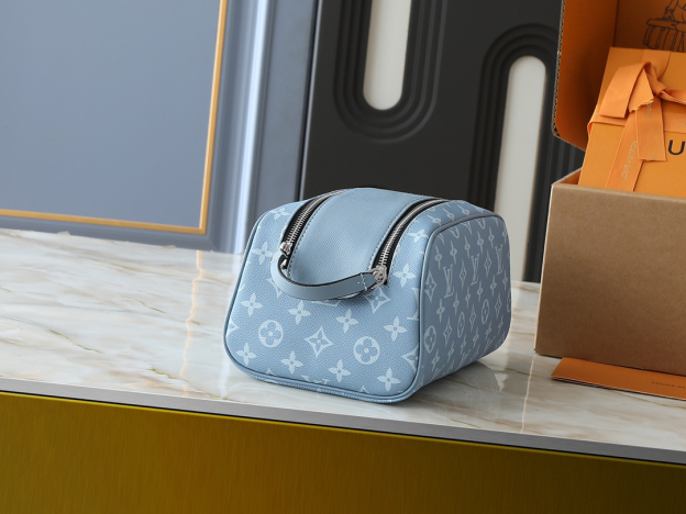 ルイ・ヴィトン ドップ･キット