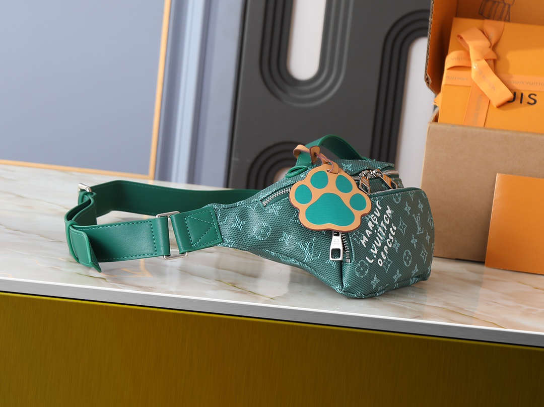 ルイ・ヴィトン ラッシュ･バムバッグ