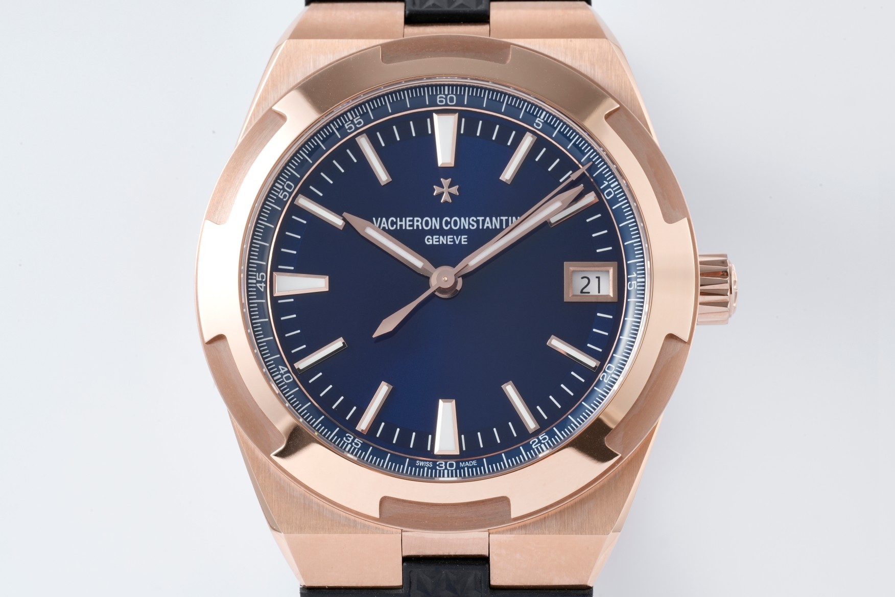 ヴァシュロン・コンスタンタン オーヴァシーズ 41mm