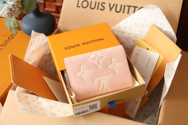ルイ・ヴィトン「Louis Vuitton」ポルトフォイユ･ヴィクトリーヌ