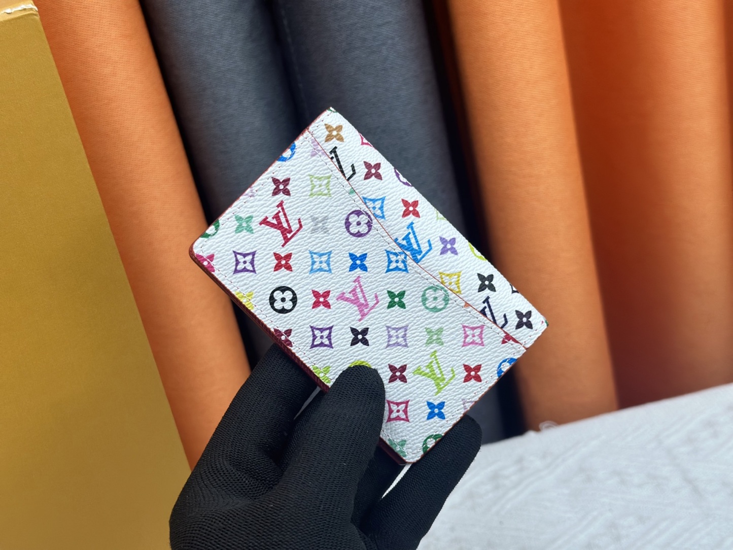 ルイ・ヴィトン「LV x TM」カードケース オーガナイザー･ドゥ ポッシュ