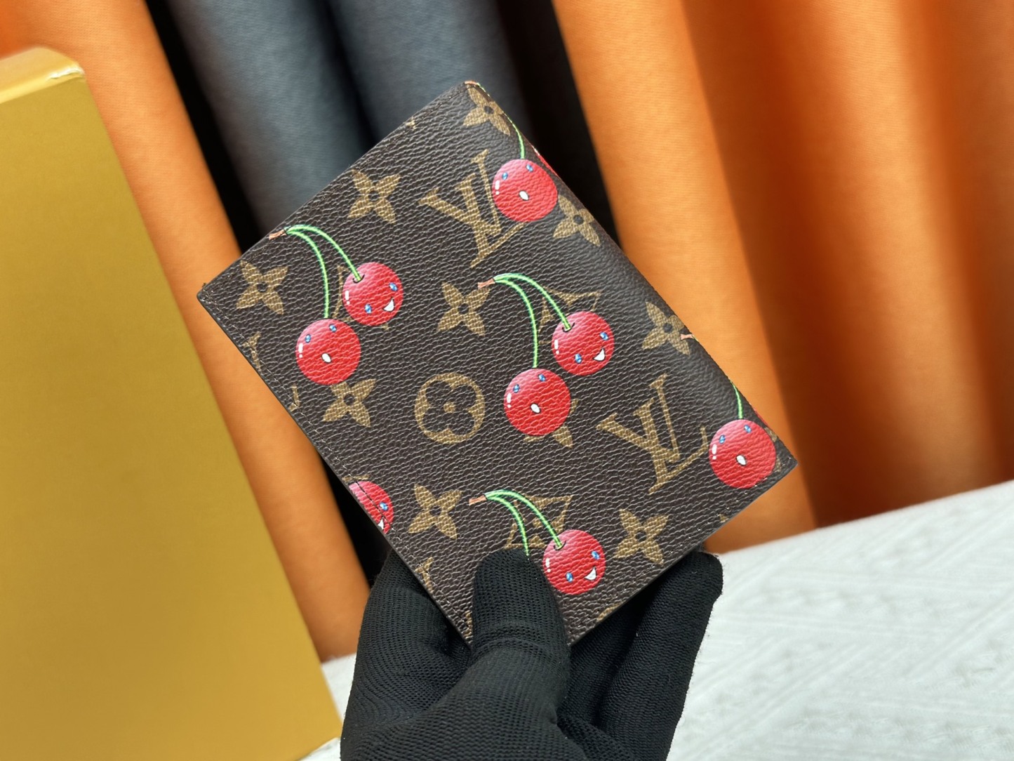 ルイ・ヴィトン パスポートカバー クーヴェルテュール･パスポール