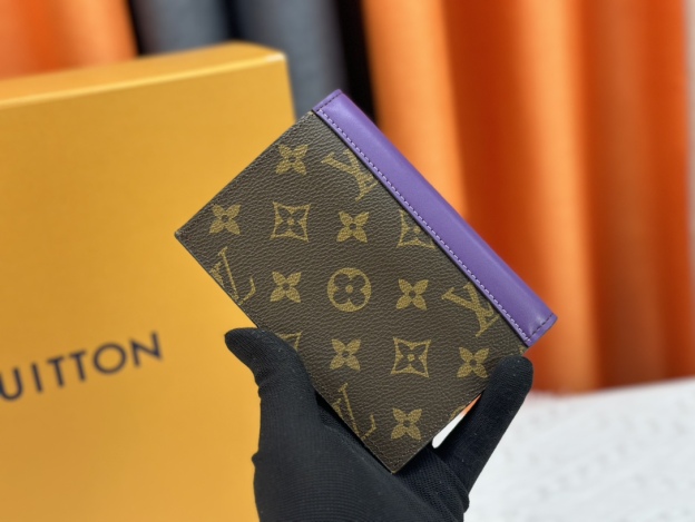 ルイ・ヴィトン パスポートカバー クーヴェルテュール･パスポール