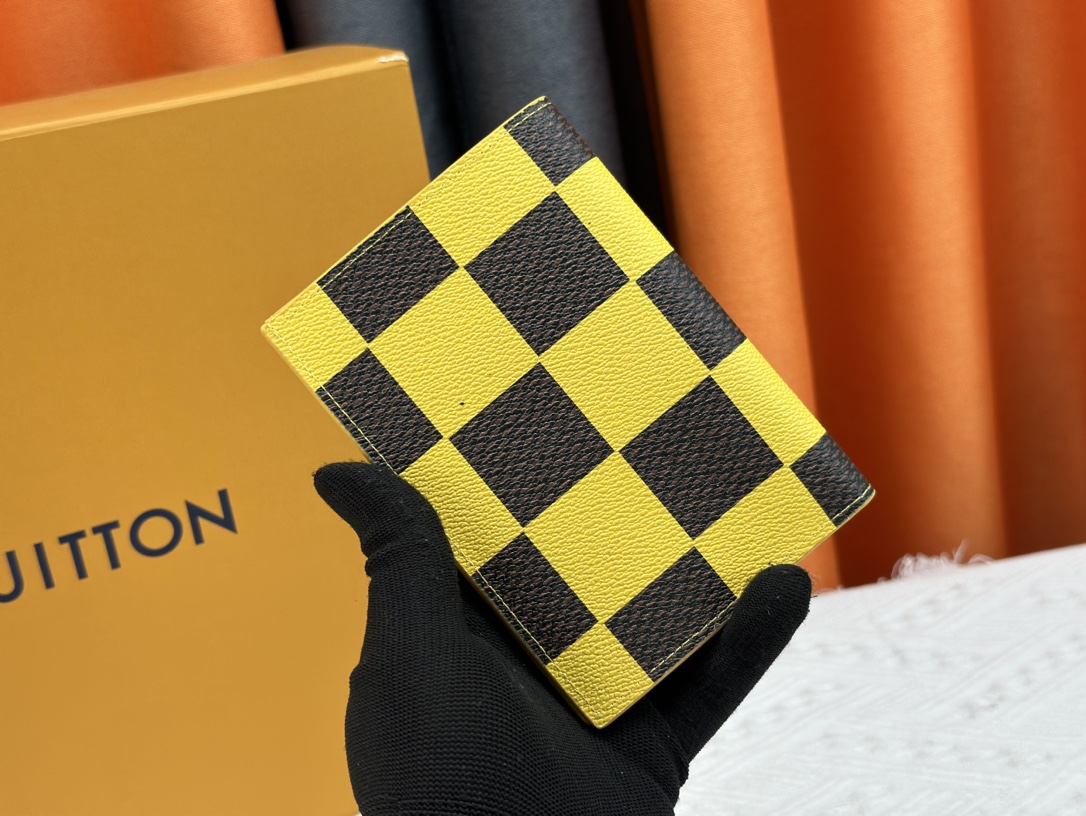 ルイ・ヴィトン パスポートカバー クーヴェルテュール･パスポール