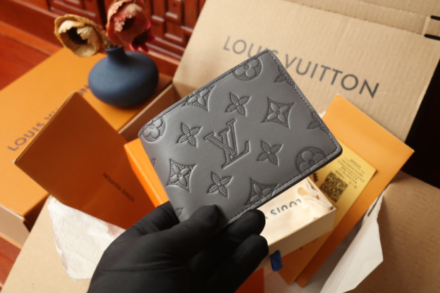 ルイ・ヴィトン ポルトフォイユ･ミュルティプル