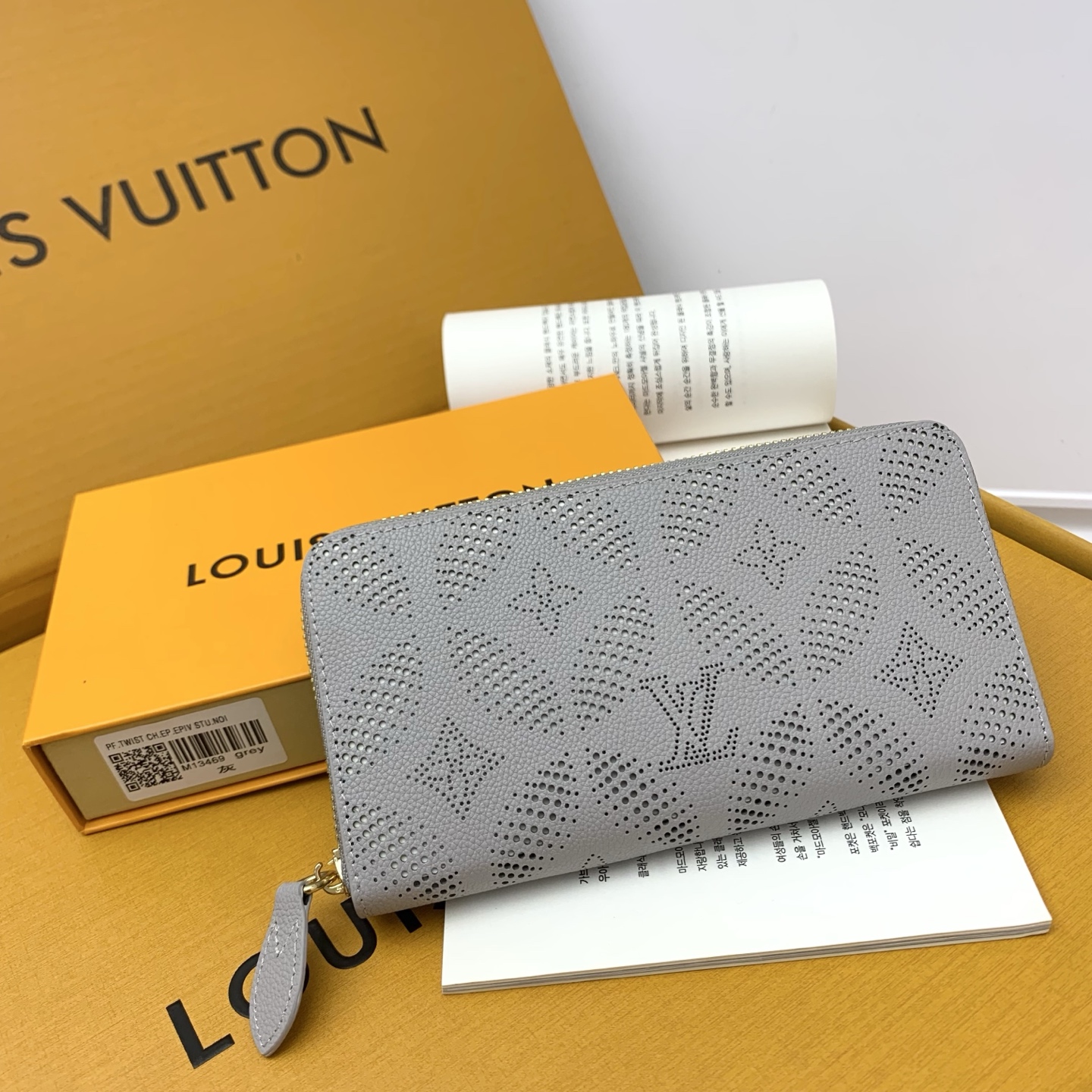 ルイ・ヴィトン「Louis Vuitton」新作 日本限定 ジッピー･ウォレット