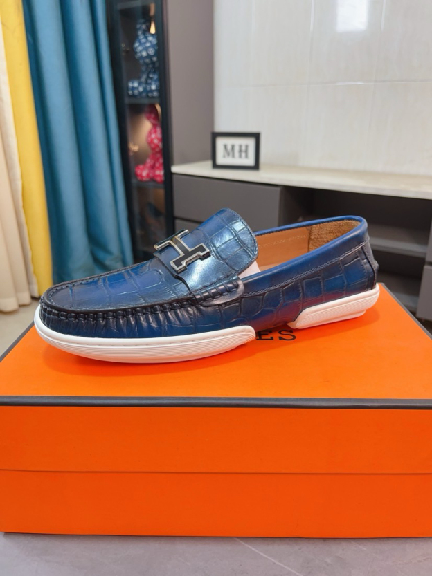 エルメス［Hermès］【カップルに大人気】 おしゃれなペアスニーカー