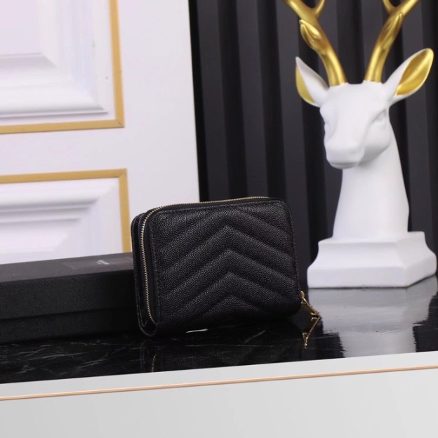 サンローラン「Saint Laurent」モノグラム コンパクト ジップアラウンド ウォレット（グレイン ド プードル エンボスレザー）