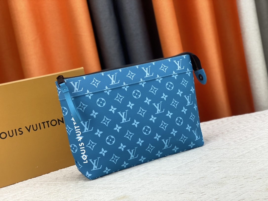 ルイ・ヴィトン「Louis Vuitton」ポシェット･ヴォワヤージュ スープル