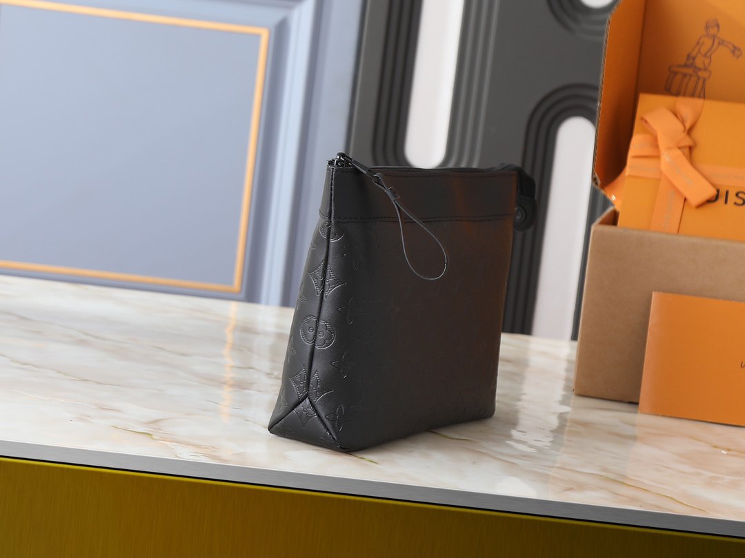 ルイ・ヴィトン「Louis Vuitton」ポシェット･ヴォワヤージュ スープル