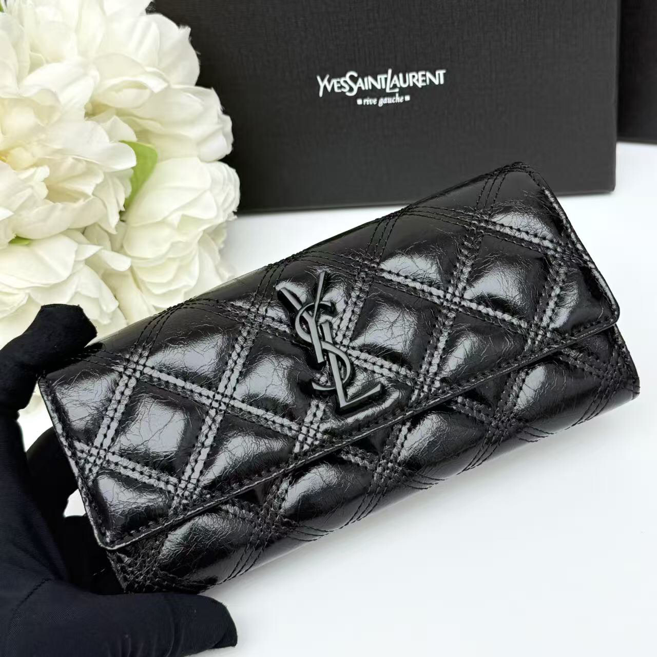 サンローラン「Saint Laurent」フラップウォレット