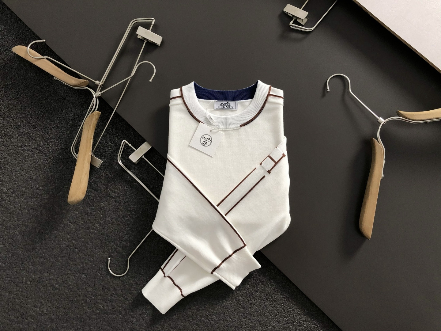 エルメス「Hermès」秋冬新作ラウンドネックスウェット