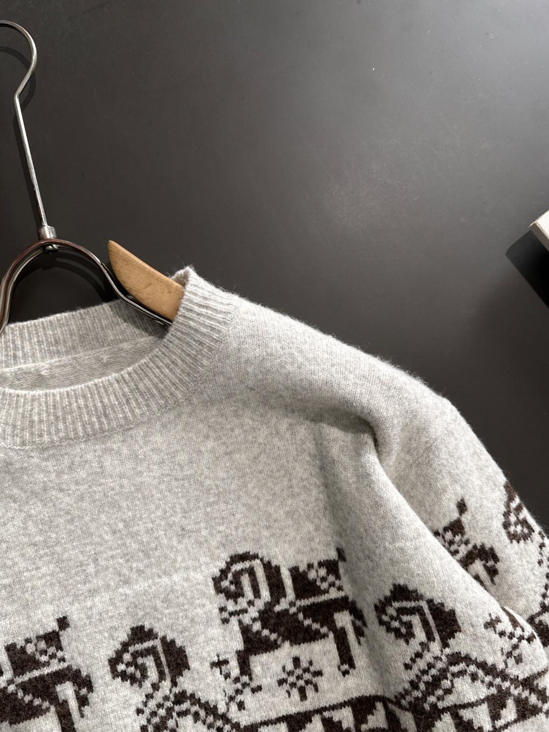 エルメス「Hermès」秋冬新作ラウンドネックスウェット