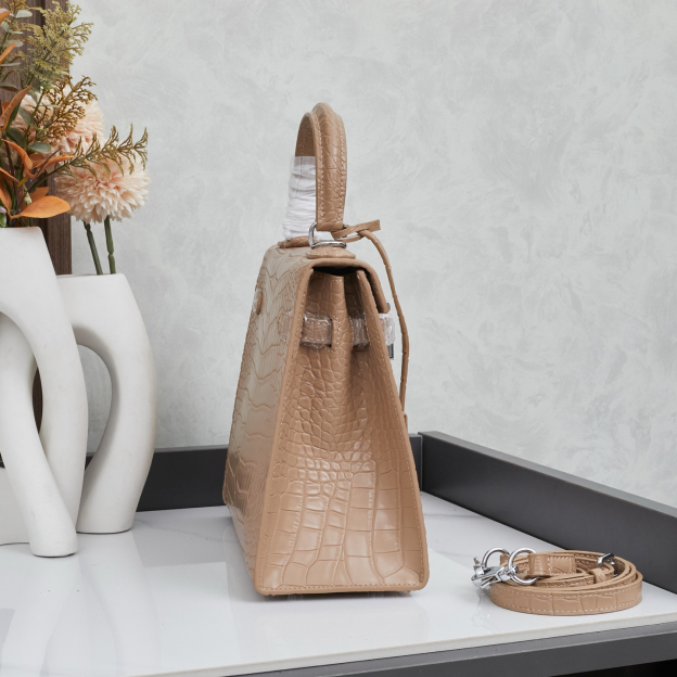 エルメス ケリー 19/25/28 ストーンパターンレザー バッグ「Kelly II Sellier」