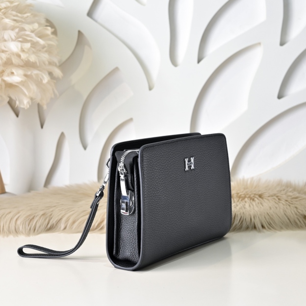 エルメス ジップ レザー クラッチバッグ