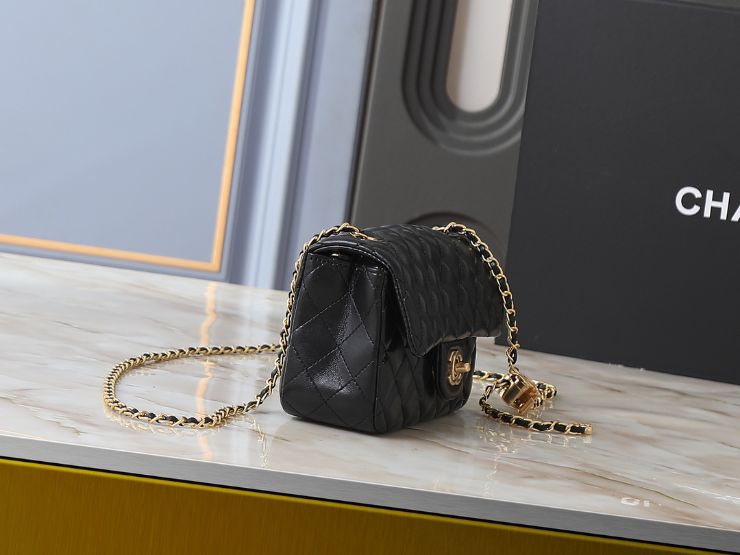 シャネル ミニ フラップ バッグ「Mini Flap Bag」