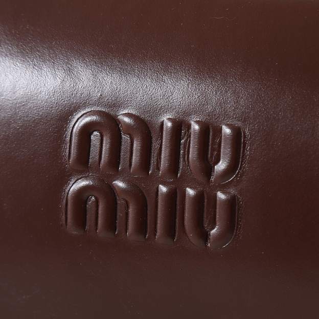 ミュウミュウ ボー レザー スモールバッグ「Beau Bag」