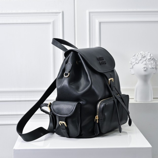 ミュウミュウ アルカディ レザー ラージバックパック「Arcadie Bag」