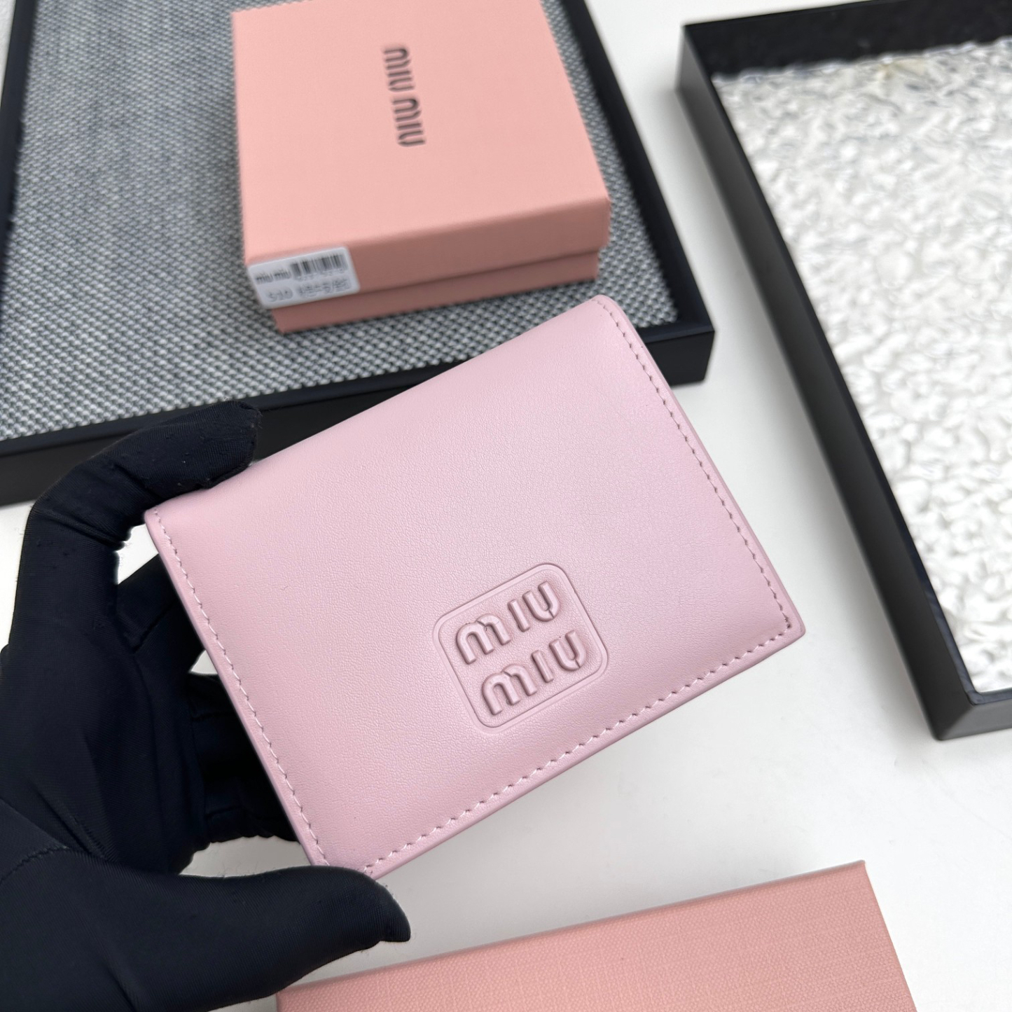 ミュウミュウ アルカディ レザー 財布「Arcadie Wallet」