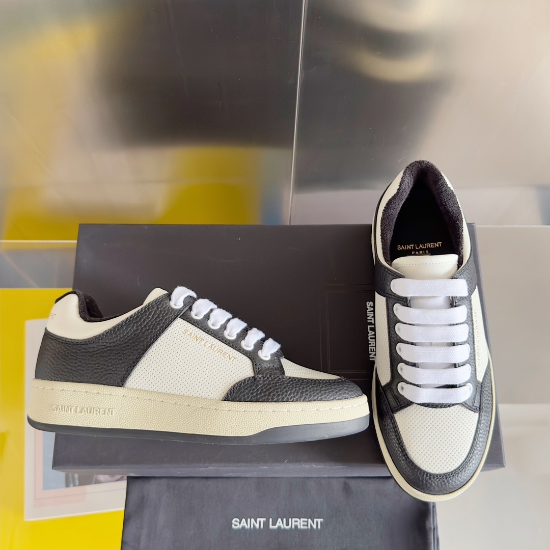 サンローラン「Saint Laurent」 SL61 ローバーカット レースアップスニーカー ブラック＆ホワイト