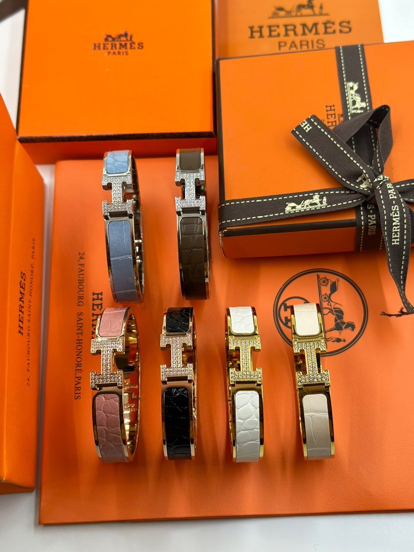 エルメス ブランドの象徴的なブレスレット