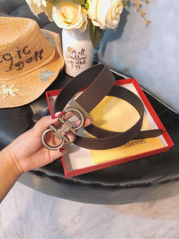 フェラガモ「Ferragamo」リバーシブルベルト