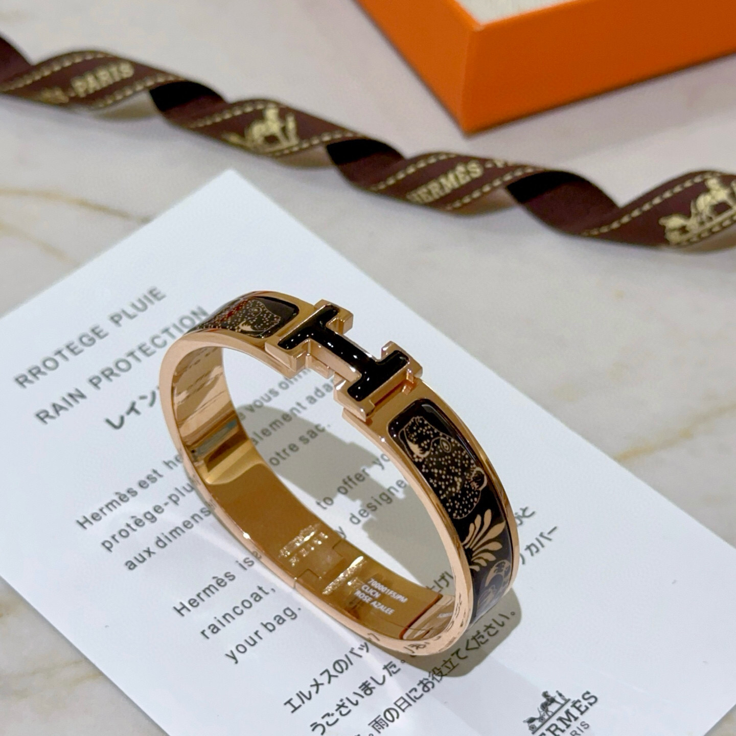 エルメス ブランドの象徴的なブレスレット