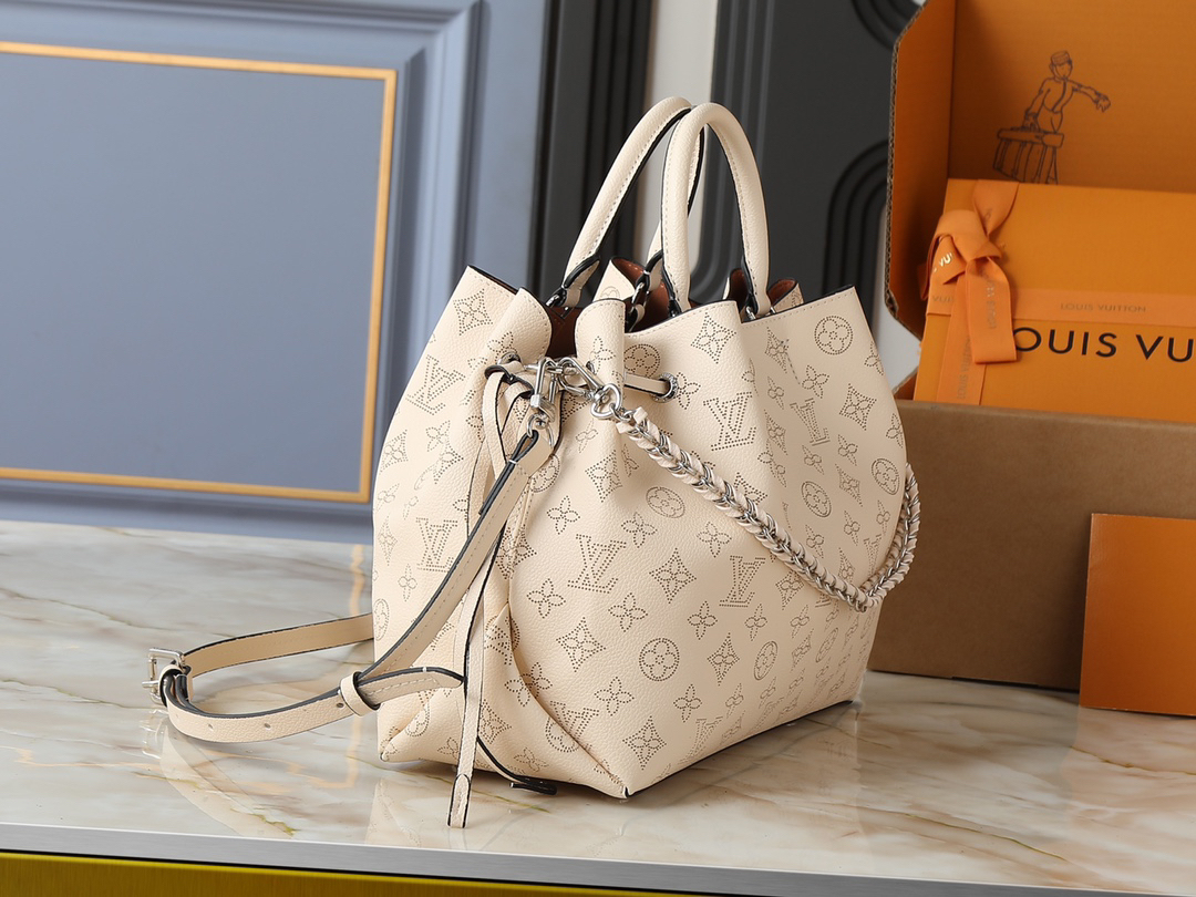 ルイ・ヴィトン ベラ･トート マヒナ 水筒包「Bella Tote」